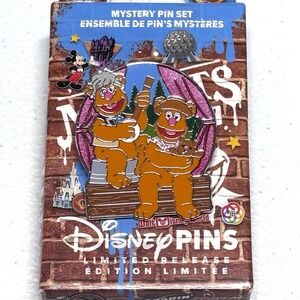 The Muppets Disney World Park Day Mystery Pin FOZZY Country Bear Jamboree NEW
